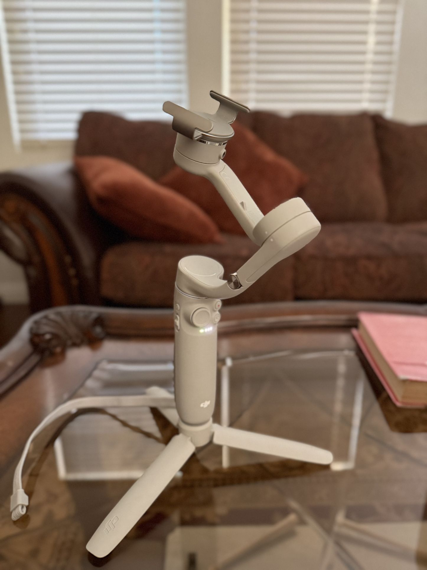 DJI OM 5 Smartphone Gimbal Stabilizer, 3-Axis Phone Gimbal, Built-In Extension Rod, Portable and Foldable, Android and iPhone Gimbal