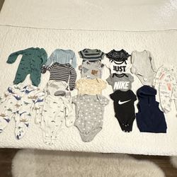 Baby Clothes/swaddles 