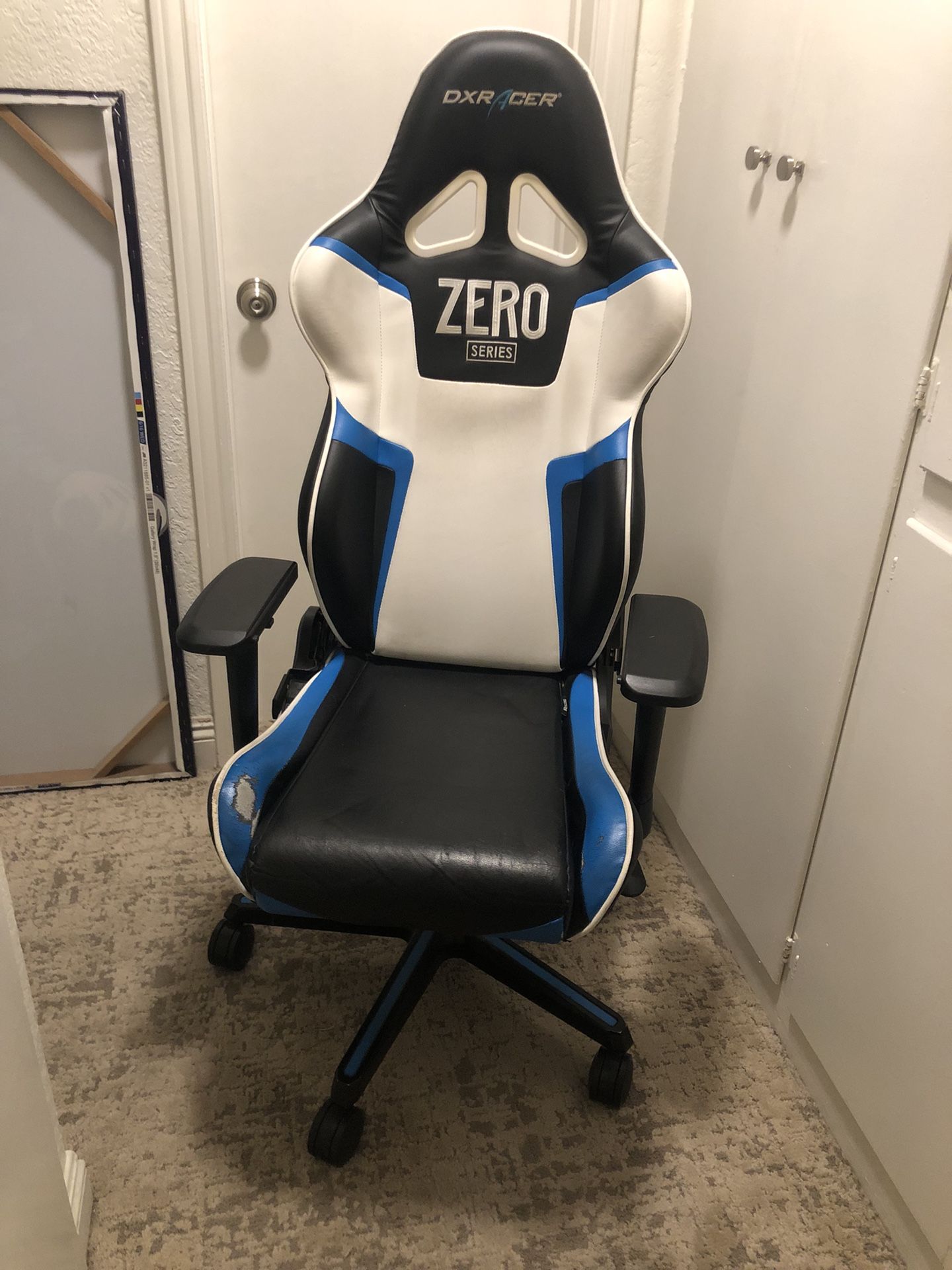 DXRACER chair for Sale in Long Beach, CA OfferUp