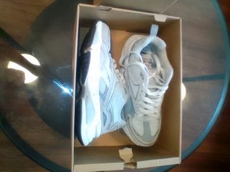 Reebok's Runner Men Sneakers 2025