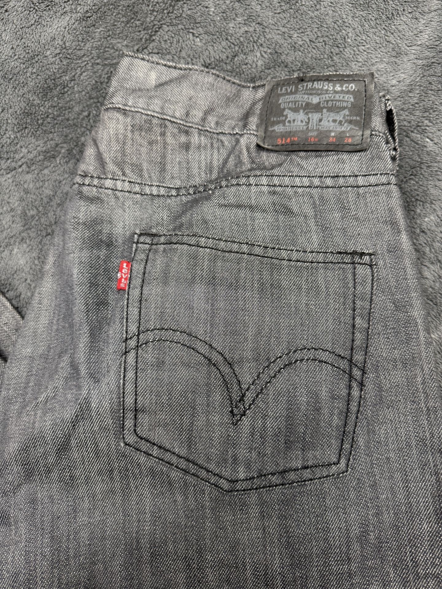 Levi’s Men’s 514 34x28” Lin Straight Gray Jeans in good shape!