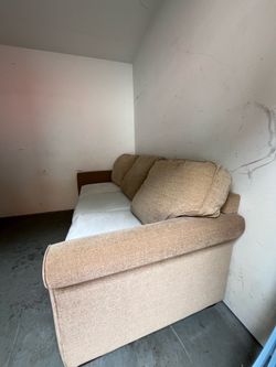 Sofa ( clean condition
