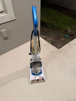 Hoover PowerDash Pet Compact Carpet Cleaner – Works Great