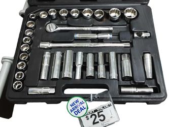 Mintcraft 30 Peice Socket Set Black Misc. Hand Tool