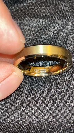 Tungsten carbide gold toned ring