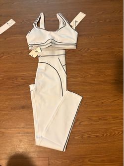 White alo set