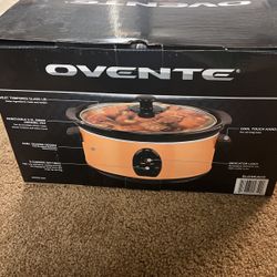 Slow Cooker 3.5L $20