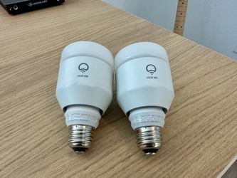 2× LIFX Color 1000 Smart Bulbs – WiFi, Multicolor, No Hub Needed