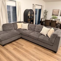 Couch 2 piece Sectional with Left Chaise