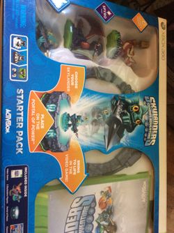 Sky landers starter pack.