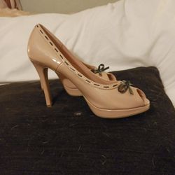 Fioni Pink High Heels With Black Bows 7&1/2