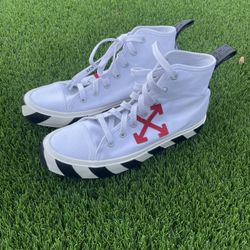 Off White Converse Size 43