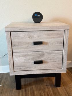 2-Drawer Nightstand Light Wood Finish