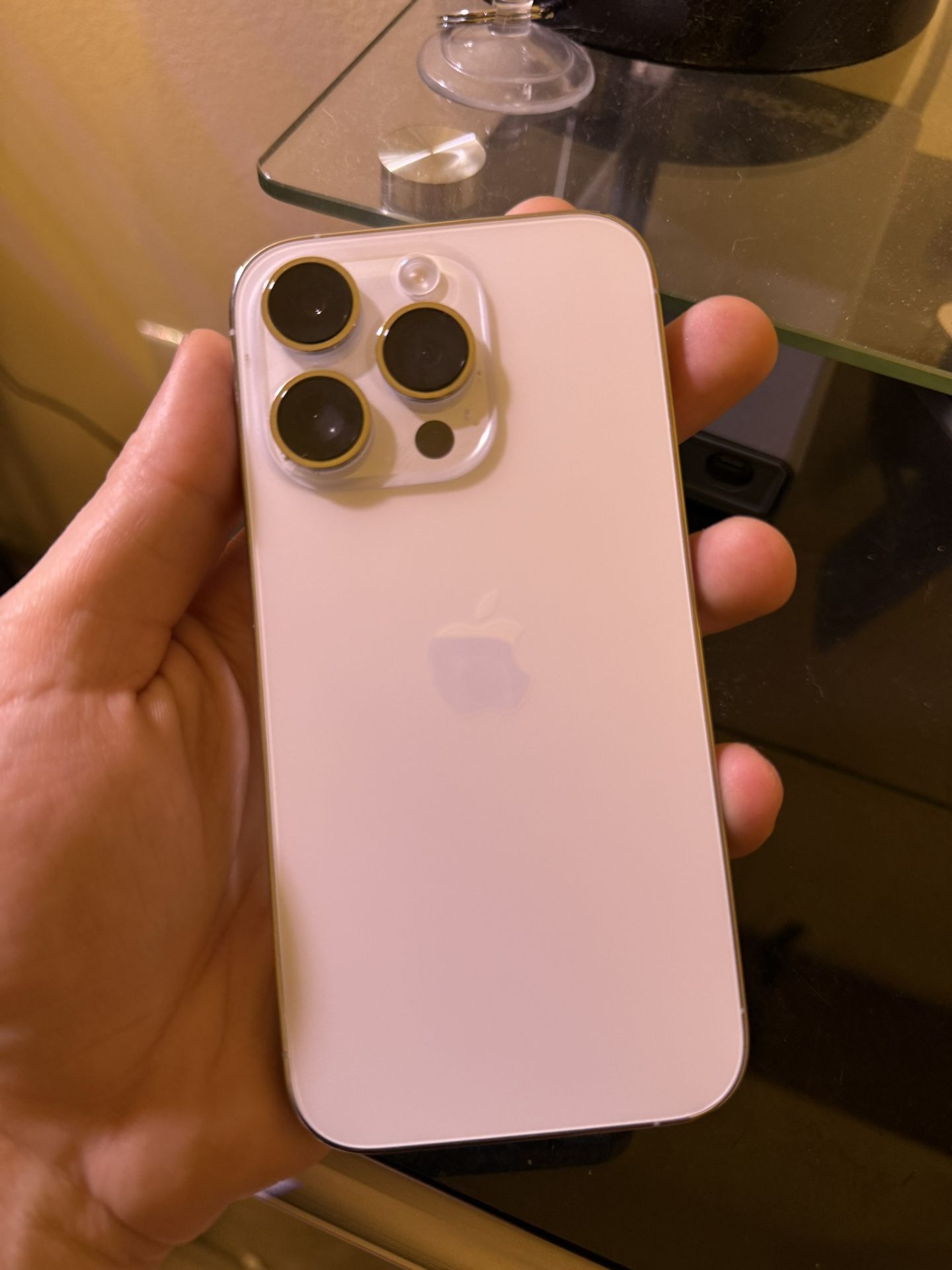 Unlocked iPhone 14 Pro 256GB White