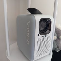 VIMGO Projector 4K– Excellent Condition!