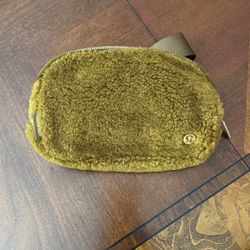 NEW LULULEMON EVERYWHERE BELT BAG SHERPA FLEECE BROWN Caramel Teddy