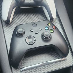 Ps5 Controller And XBOX one Controller 