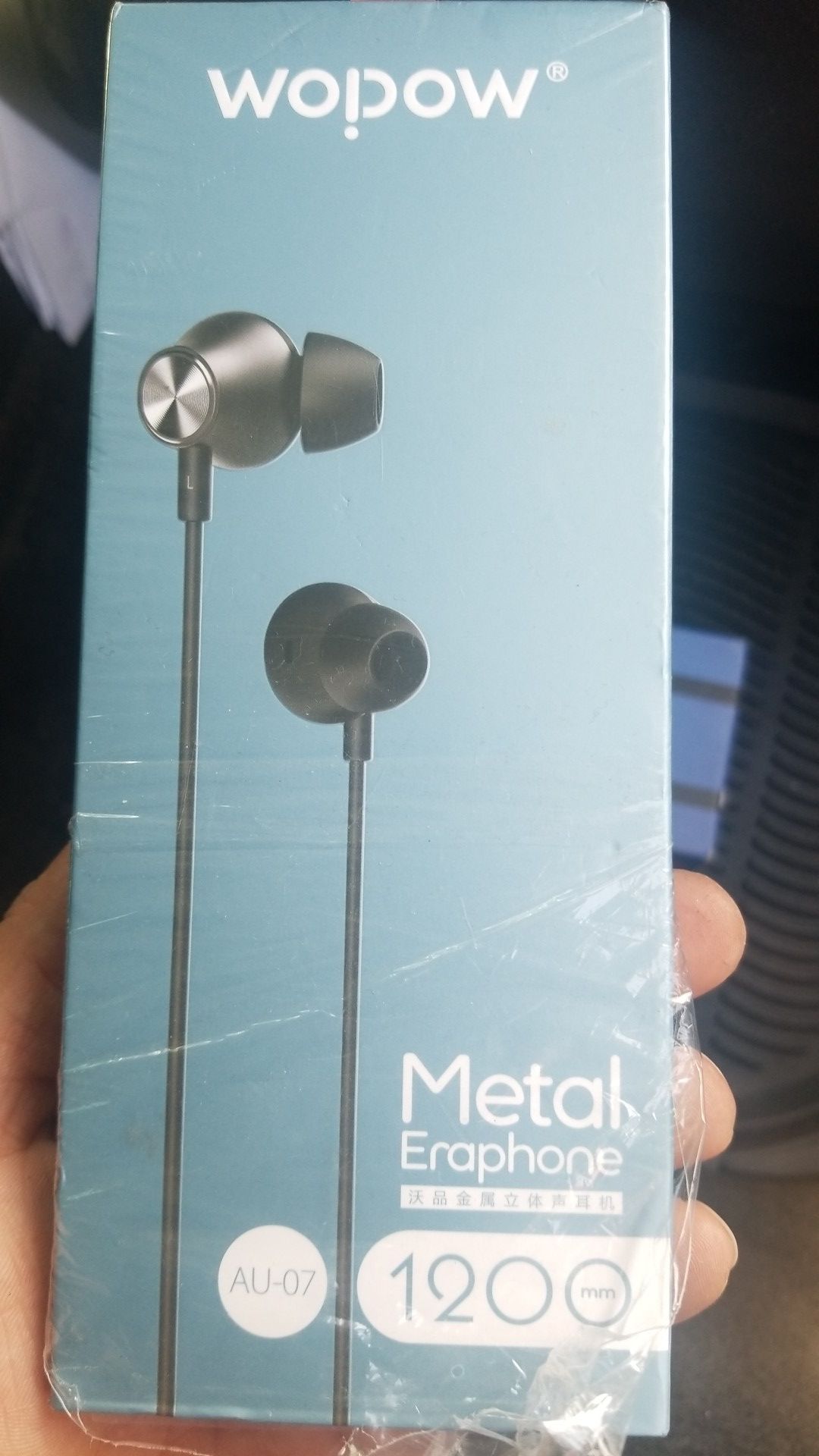 Metal earphones