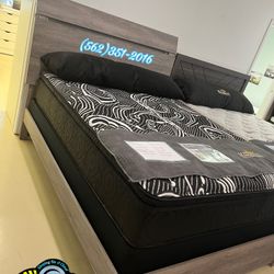 Grey Wood Bed Frame Queen- Cama Gris Madera 