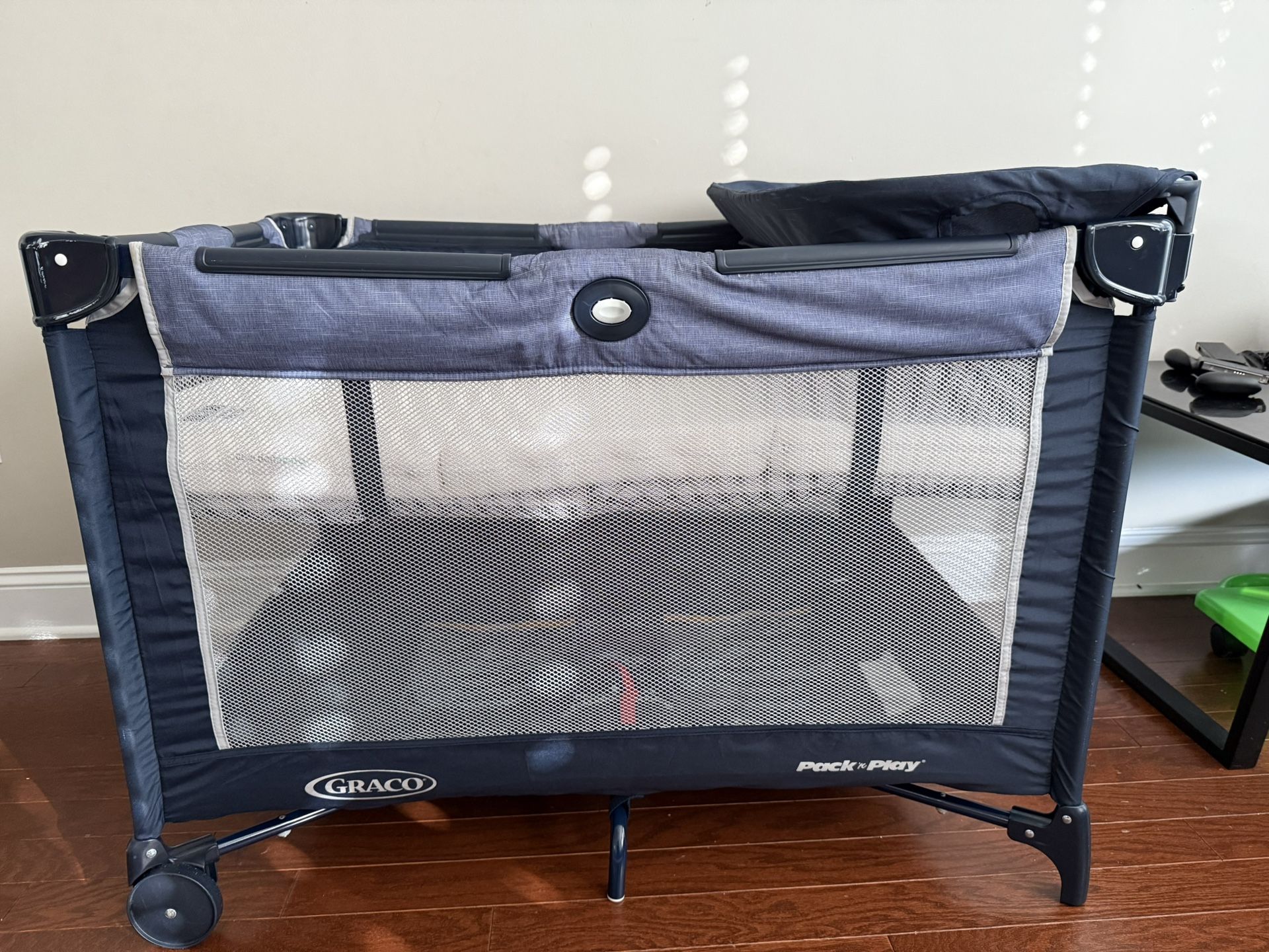 Graco Pack N Play Play Yard 