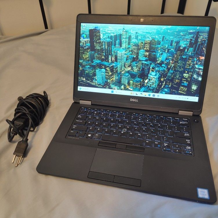 Windows 11 Intel I5 CPU SSD Solid State Drive 8 GB RAM backlit keyboard