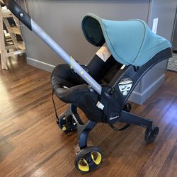 Doona Stroller And Base