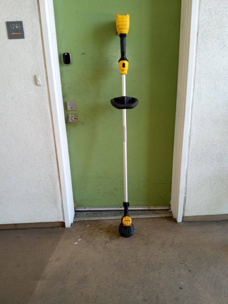 Dewalt DCST 925 STRING TRIMMER