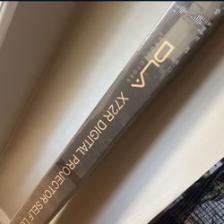 DLA projector Screen 