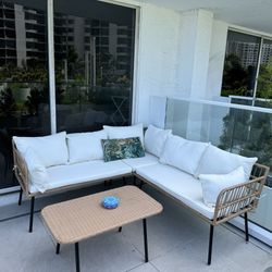 Modern Patio Sofa & Table - Bohemian Wicker