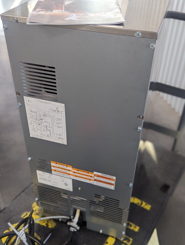 SubZero Ice Machine UC15IP for Sale in Phoenix, AZ OfferUp