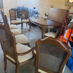 Comedor De 8 Sillas Excelente Condicion