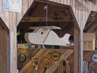 Airplane Birdhouse