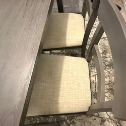 Dinning Table With 4 Chairs