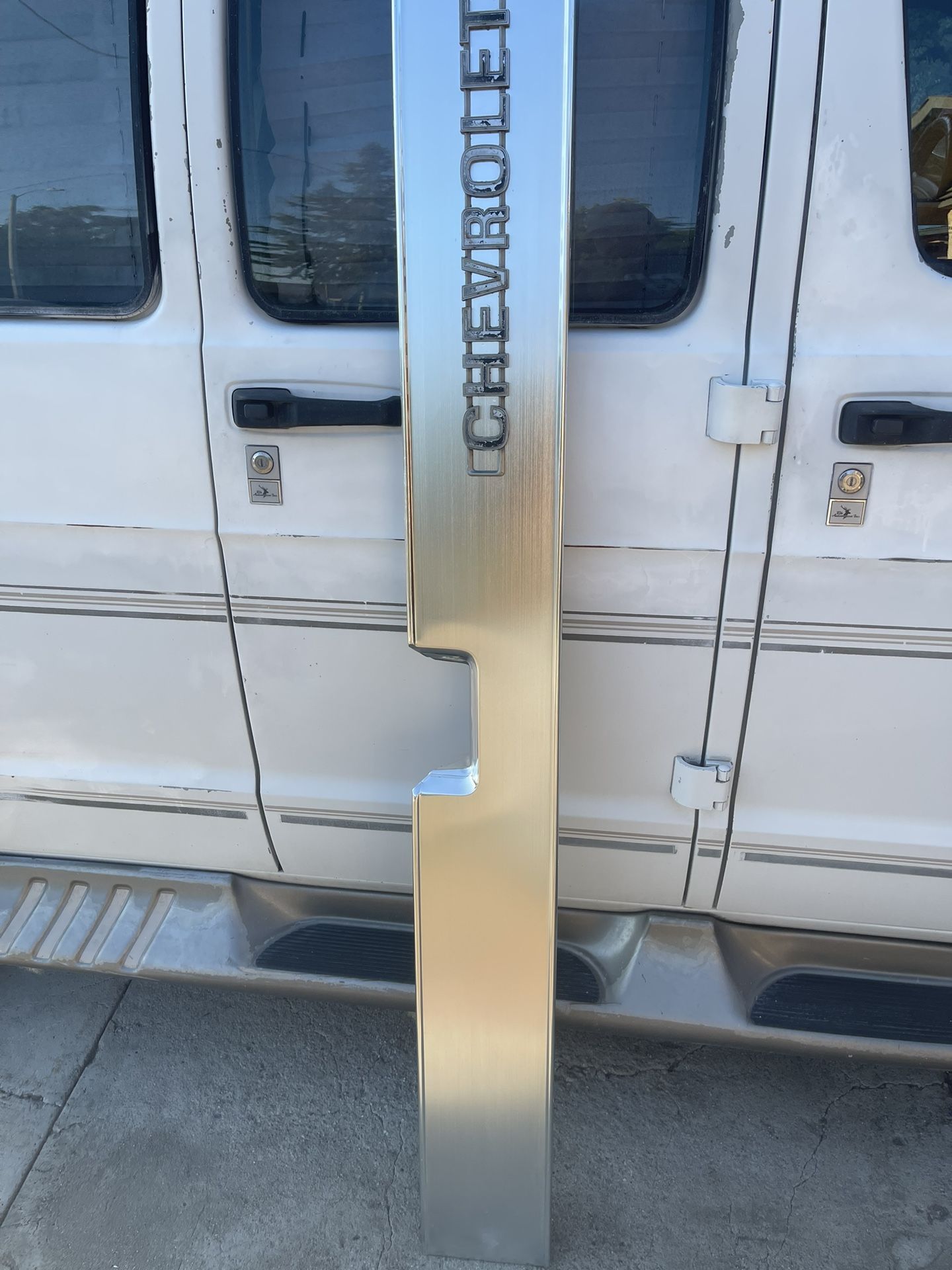 Tailgate Trim Square Body