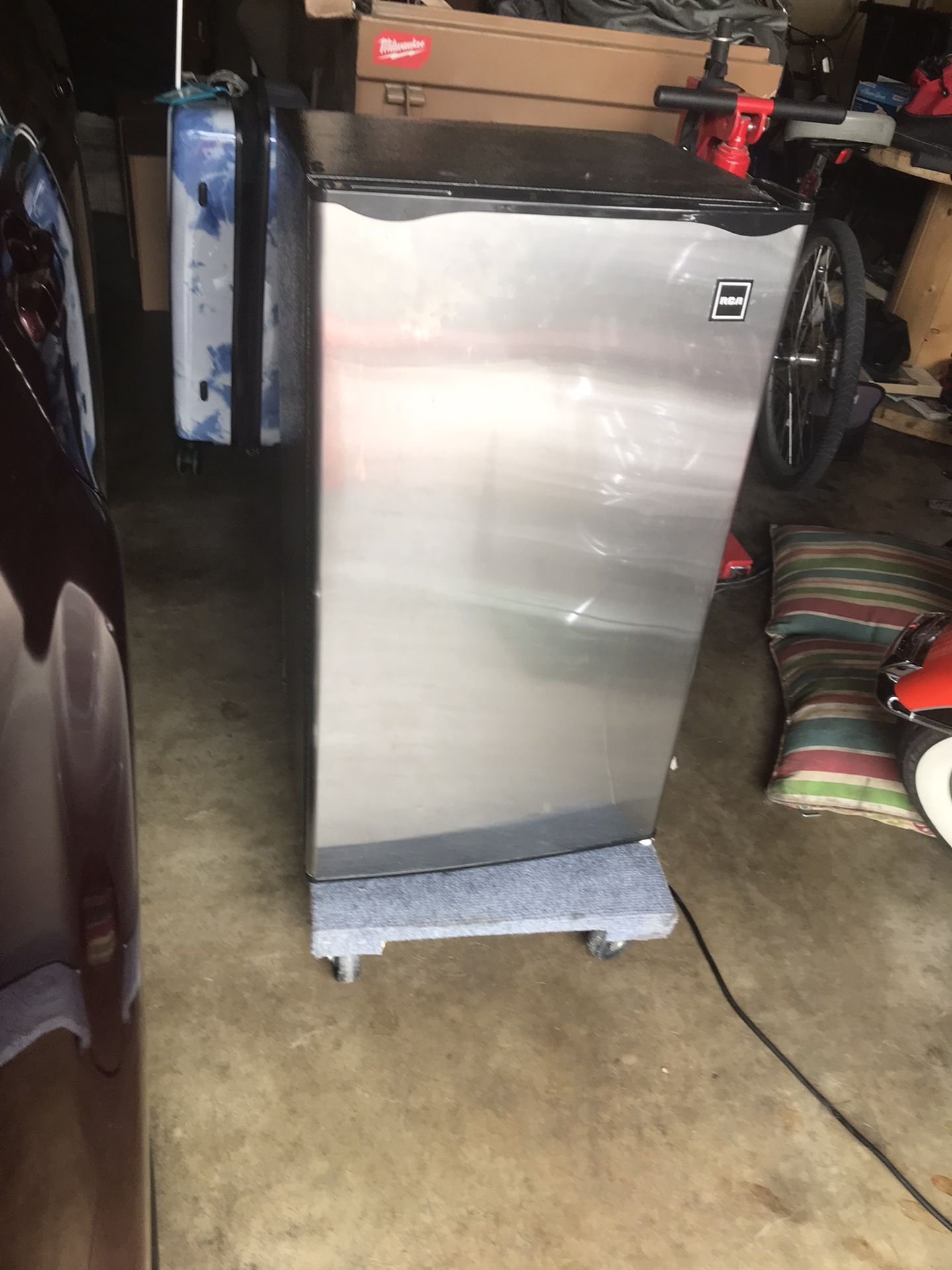 Mini Fridge Good Condition