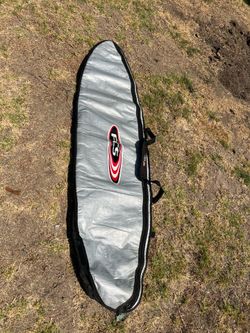 FCS 7’ 0” surfboard bag