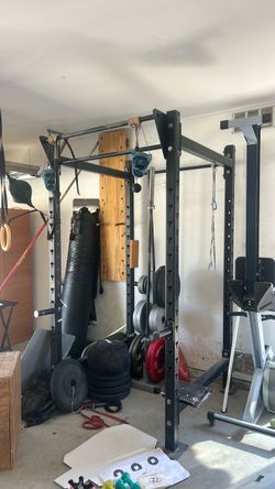 Power Rack (rack, arms and pull up bar only)