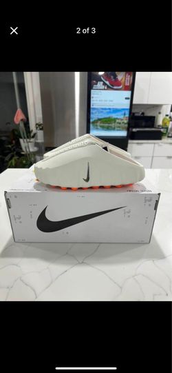 White/Cream Nike Mind Slides