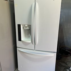 White — LG - Refrigerator - 3 Door - Water And Ice - Free Delivery To!!!!