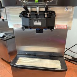 Taylor Crown Frozen Yogurt Machine C713-33
