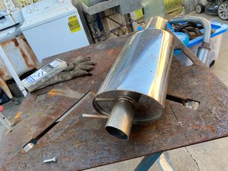 Muffler