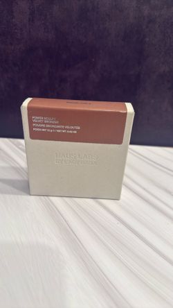 Haus Labs power, sculpt velvet bronzer