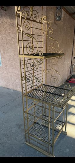Solid metal plants 🪴 stand