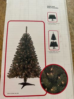 NEW Pre-lit Christmas Tree