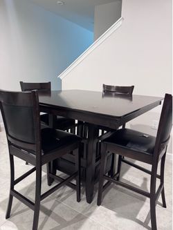 Bar height table