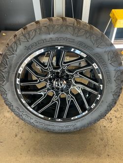 Set of wheels and tires