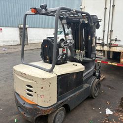 2019 crown f 5245 electric forklift 