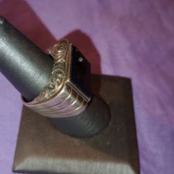 Sterling Silver Chunky Vintage Ring With Black Stone Set size 8 