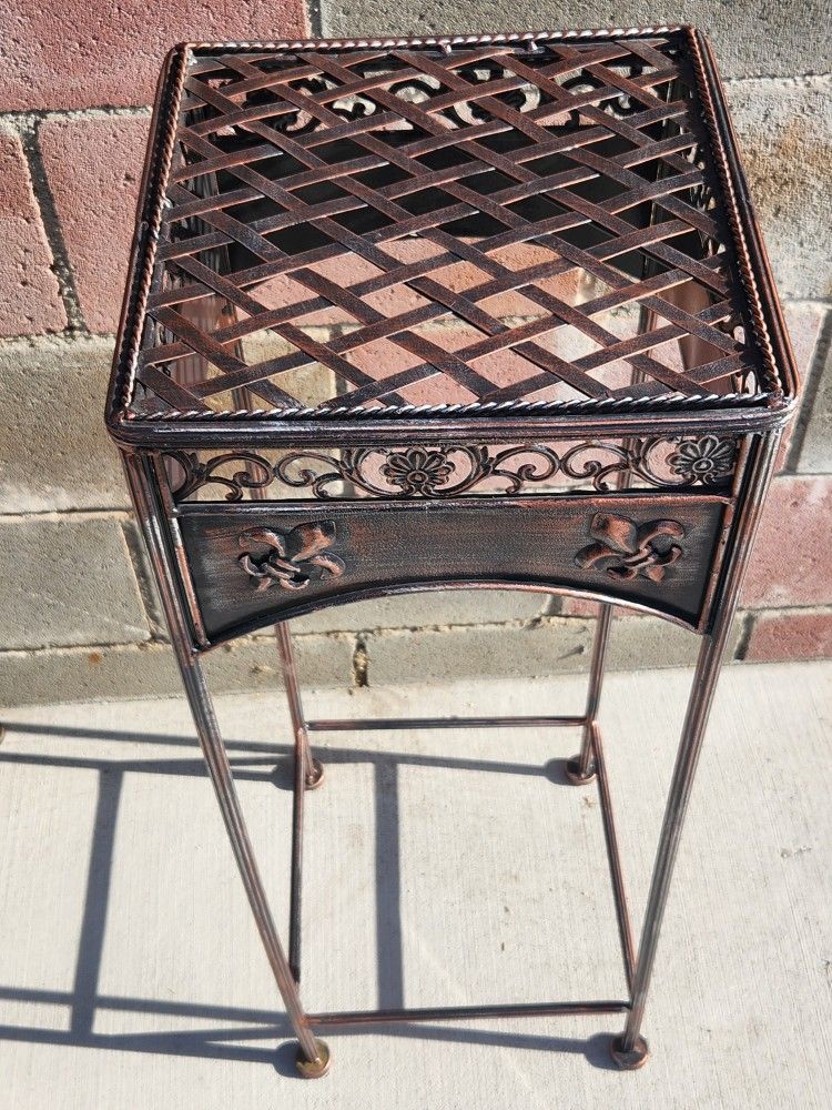 Metal Plant Stand 30 in H, 12 in W (Location In Description)