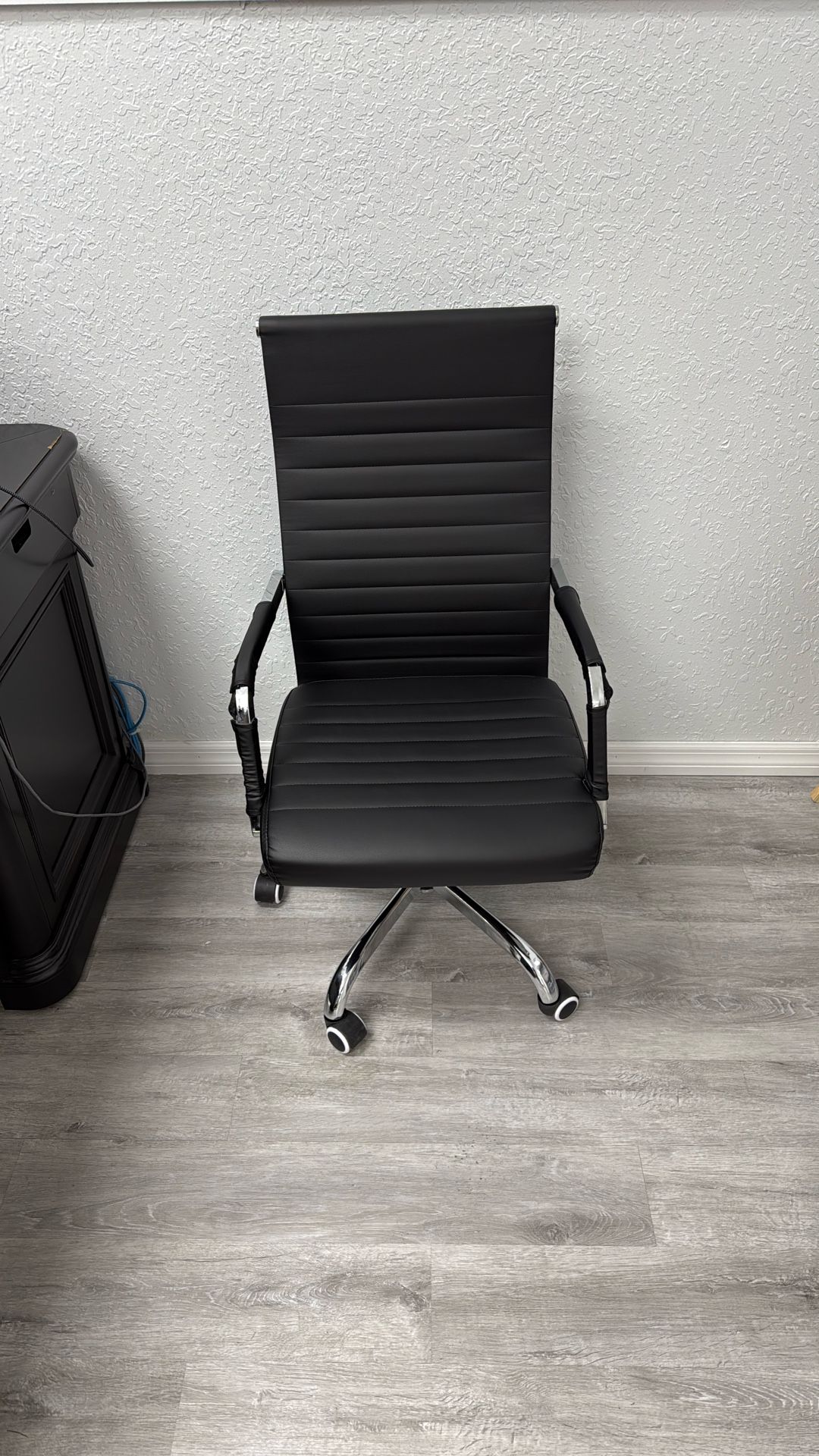 Black Leather Conference Room Or Office Chairs